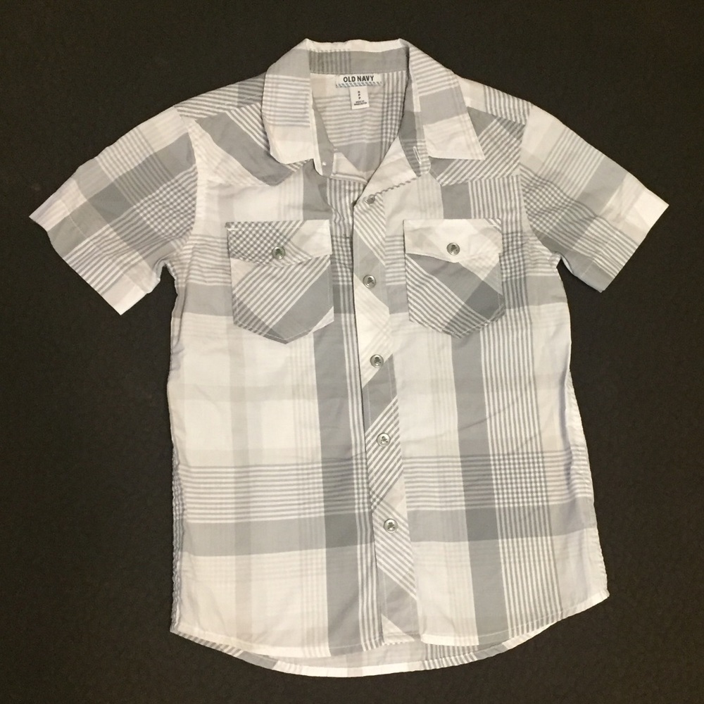 Boys Old Navy small short sleeve button up shirt